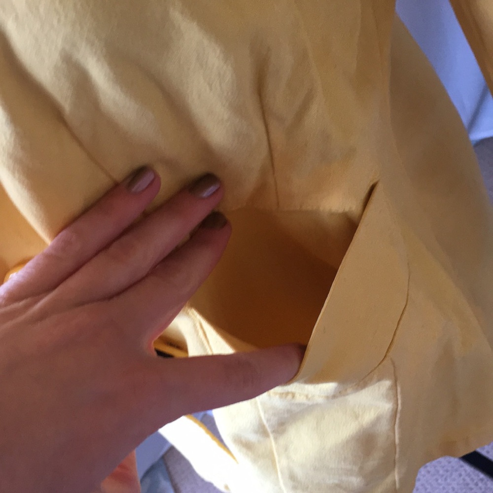 Yellow jacket! - Picture 4 of 5